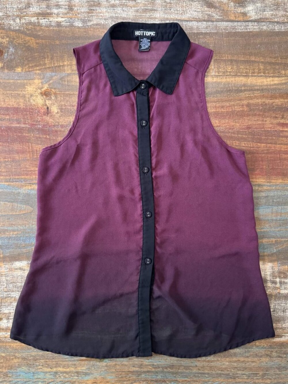Hot Topic Sleeveless Button Down Blouse Size S